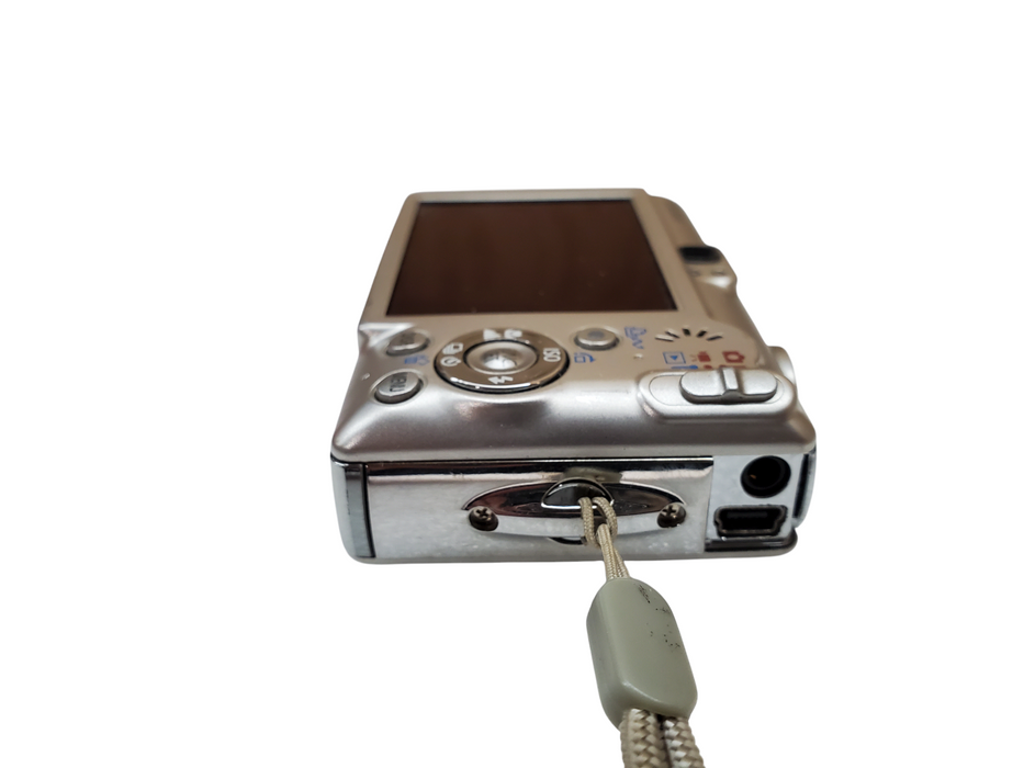 Canon PowerShot SD600 Digital Elph 6.0MP Digital Camera w/ Battery