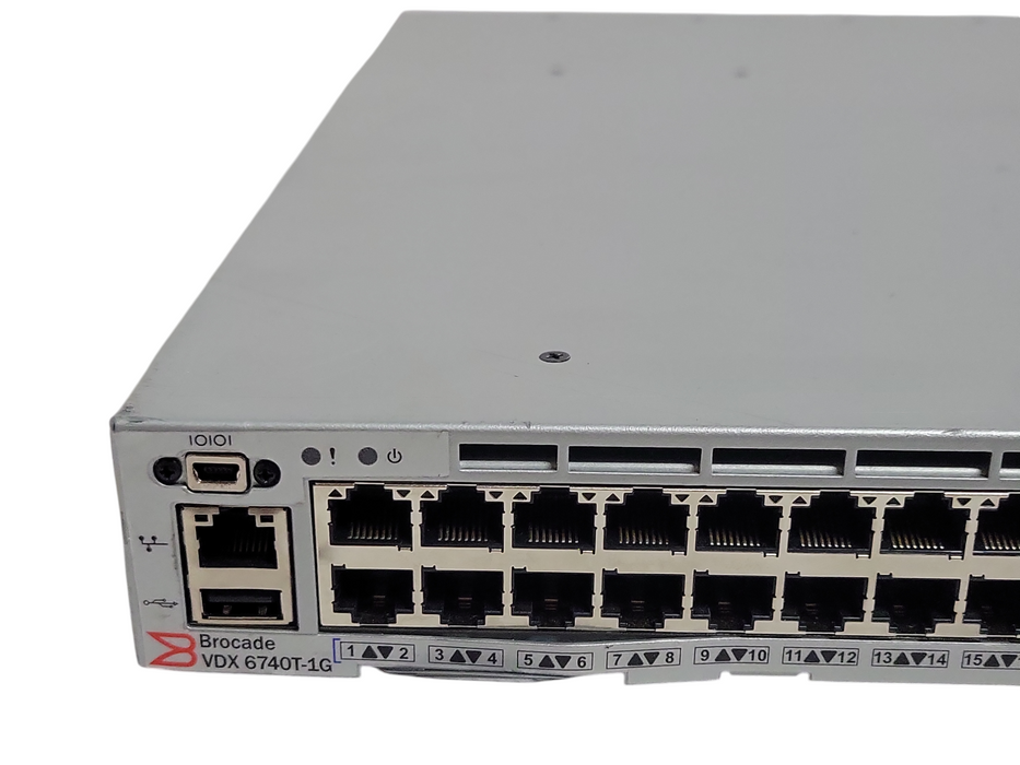 Brocade BR-VDX6740T-56-1G-R RJ45 & 2x 40G QSFP+ Ports switch, 2x AC PSU _