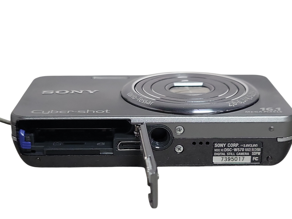 SONY Cyber-shot DSC-W570 Digital Camera 16.1 MP 5x Optical Zoom, READ _