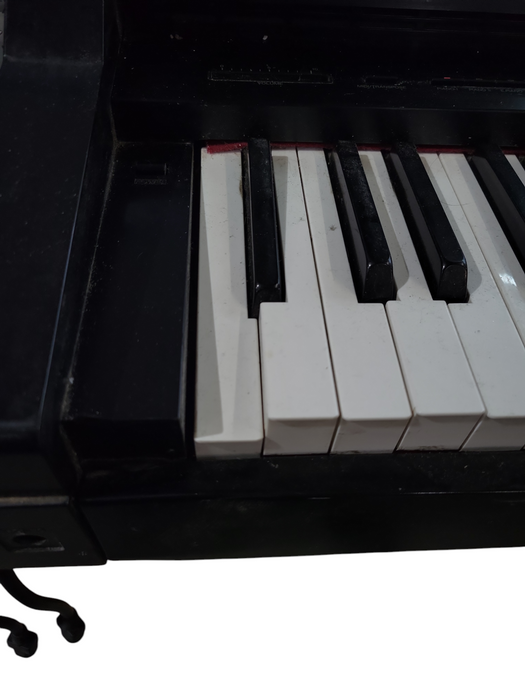 Korg Concert 3500 Electronic Piano %