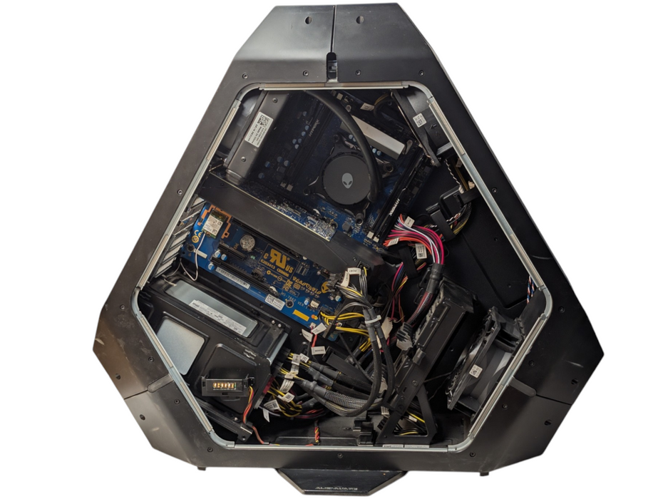 DELL Alienware Area-51 R2 Intel Core i7-5930K 16GB RAM 500GB SSD READ  -