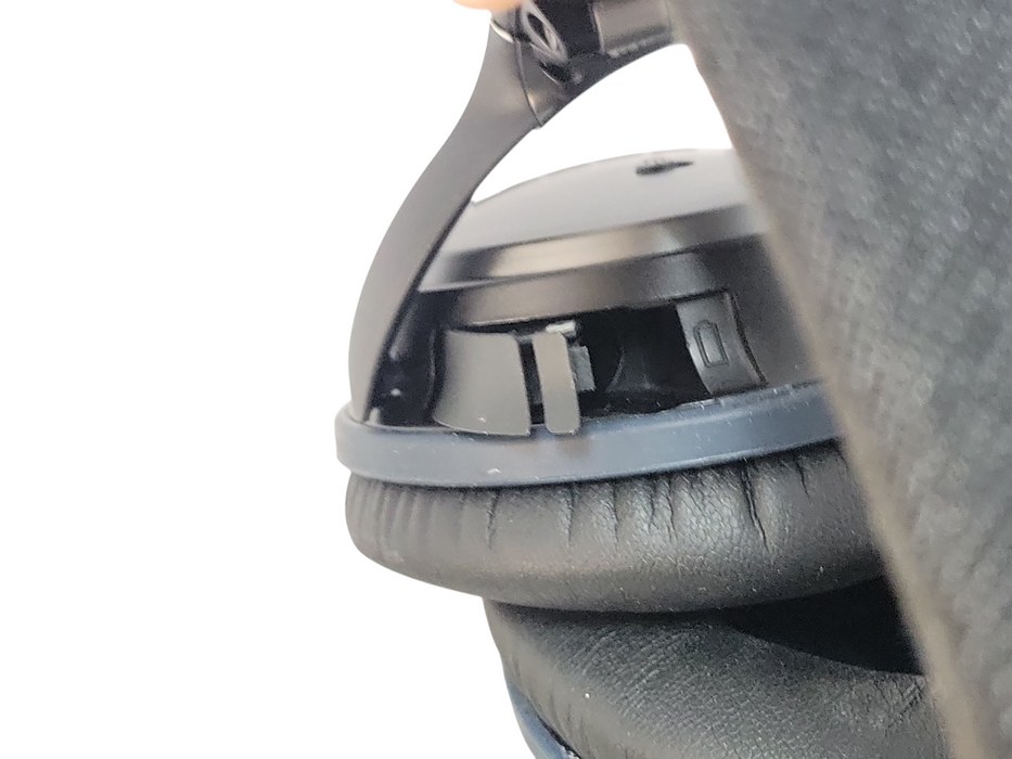 Bose QuietComfort Noise Cancelling Headphones Wired Headset, READ Q_