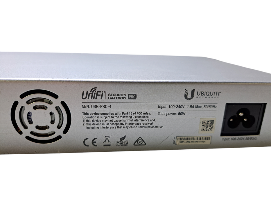 Ubiquiti Networks Unifi Security Gateway Pro 4 USG-PRO-4 *READ*