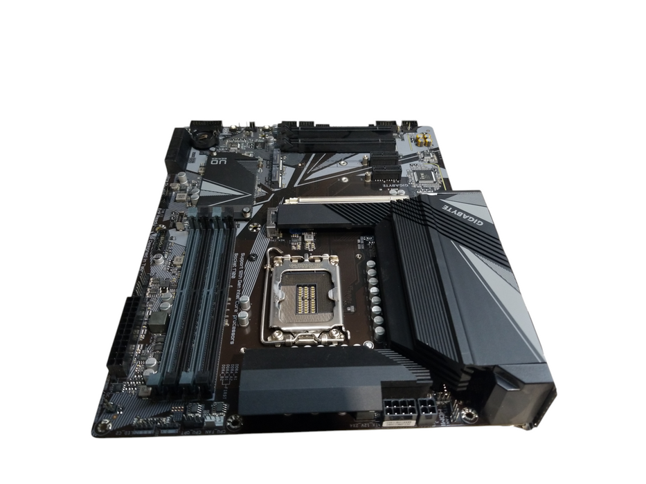 GIGABYTE Z690 UD LGA 1700 Intel 12th Gen ATX Motherboard * For PARTS *