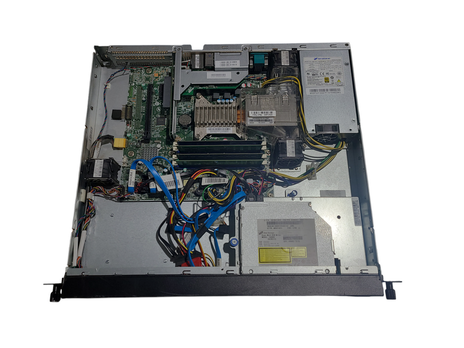 Lenovo ThinkServer RS140 Xeon E3-1225 v3 @ 3.2GHz 16GB DDR3 NO RAID/HDD