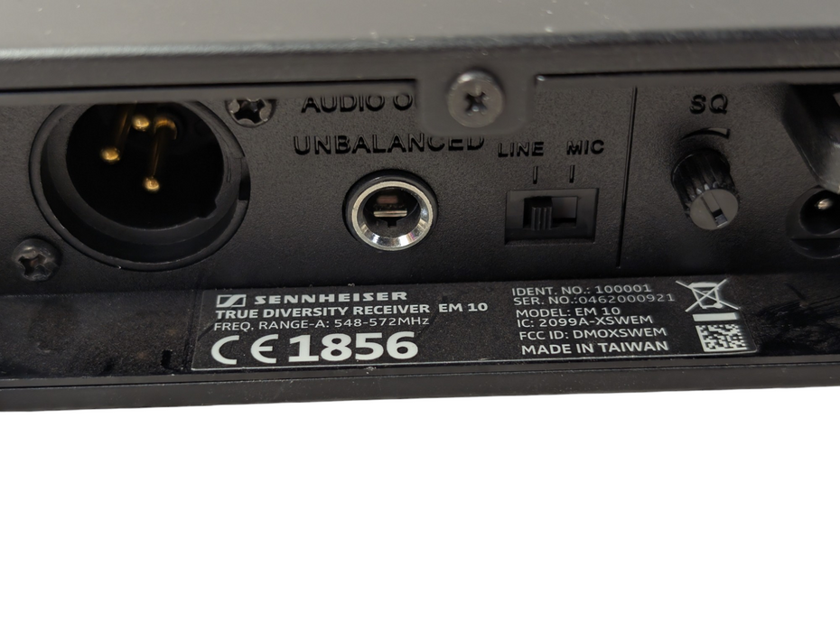 SENNHEISER XS True Diversity Wireless Receiver EM 10 548-572 MHz  Q-