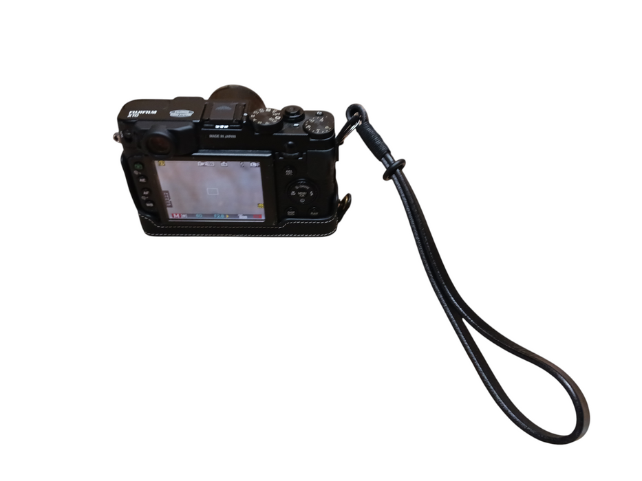 FUJIFILM X10 12MP Digital Camera with 12 Megapixel Optical Zoom Black