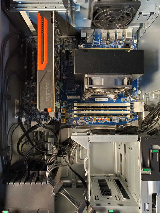 HP Z440 Workstation Intel E5-1630 v3 AMD HD 7770 32GB RAM NO HDD