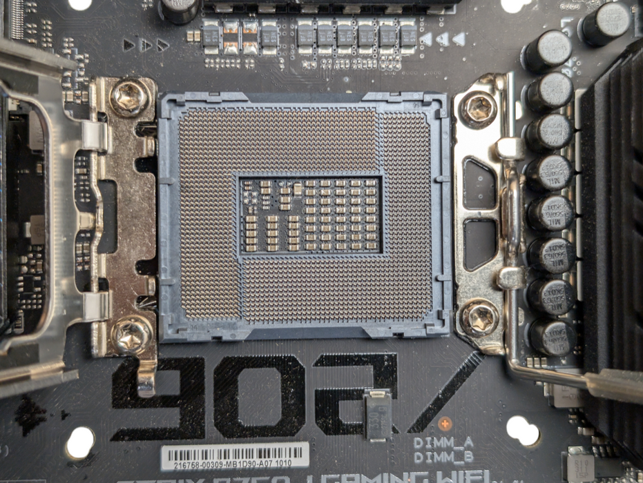 ROG STRIX B760-I GAMING WIFI  mini-ITX Motherboard LGA 1700 DDR5 READ  -