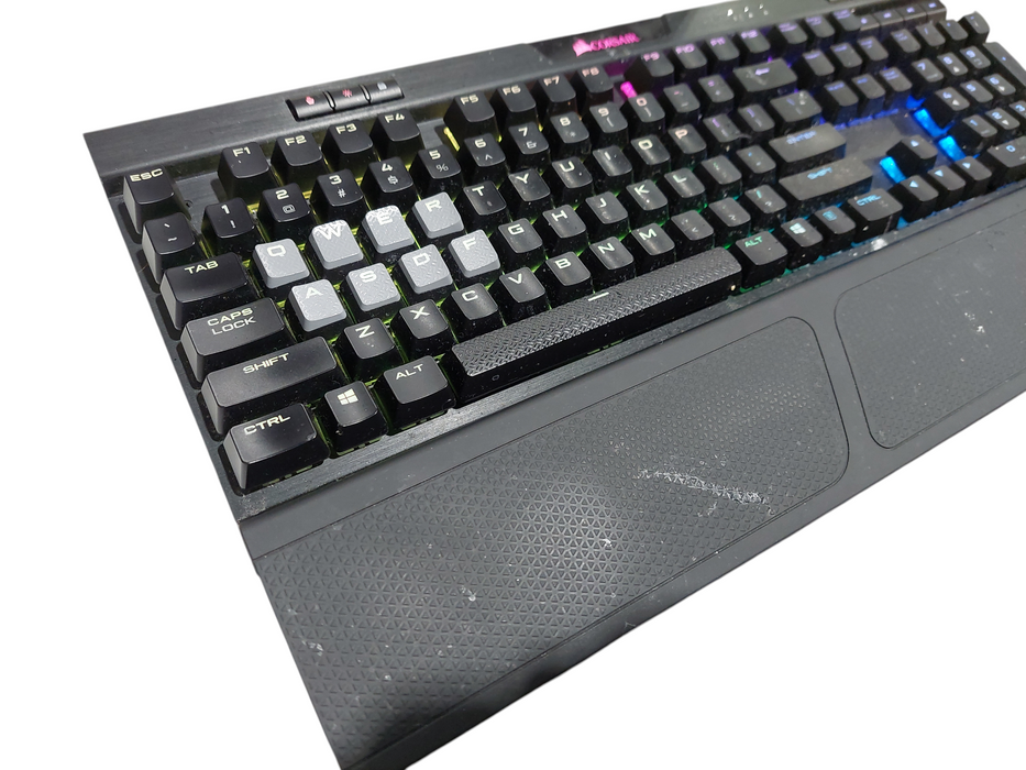 Corsair RGB mechanical MK.2 K70 Gaming Keyboard =