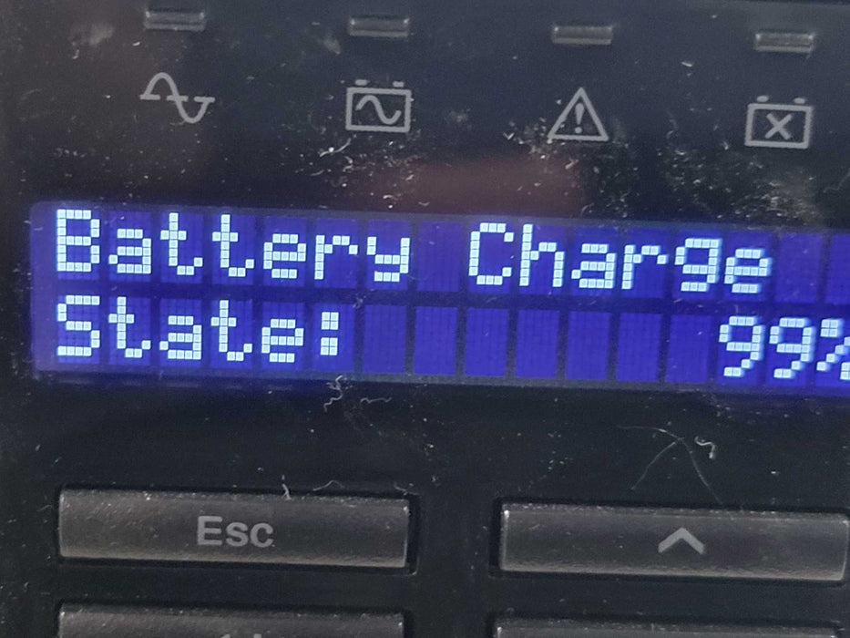 APC Smart UPS X 3000 (SMX3000RMLV2UNC) + Batteries %