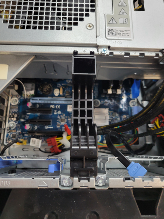 Alienware Aurora R10 - AMD Ryzen 9 5900X 12-Core 32GB DDR4 NO HDD %