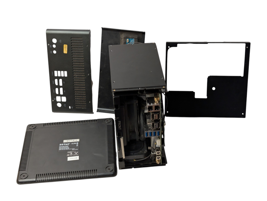 Zotac MAGNUS  Zbox-EN1080K Intel Core i7-7700 16GB RAM 512GB NVMe GTX 1080  -