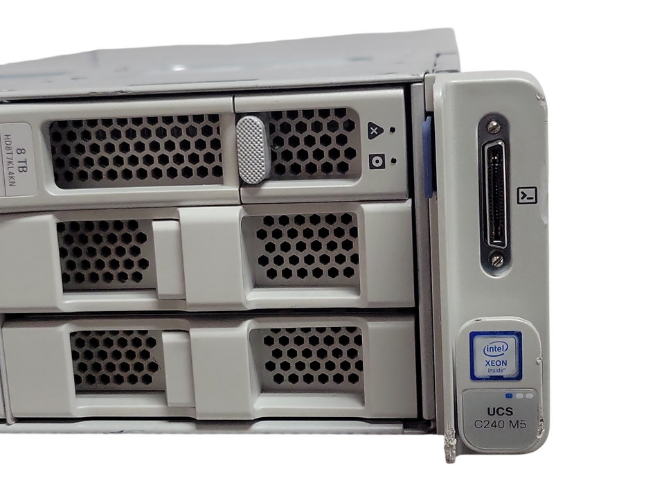 Cisco UCS C240 M5 12x 3.5" 2x Xeon Silver 4110 2.10GHz, 32GB DDR4, 2x PSU _