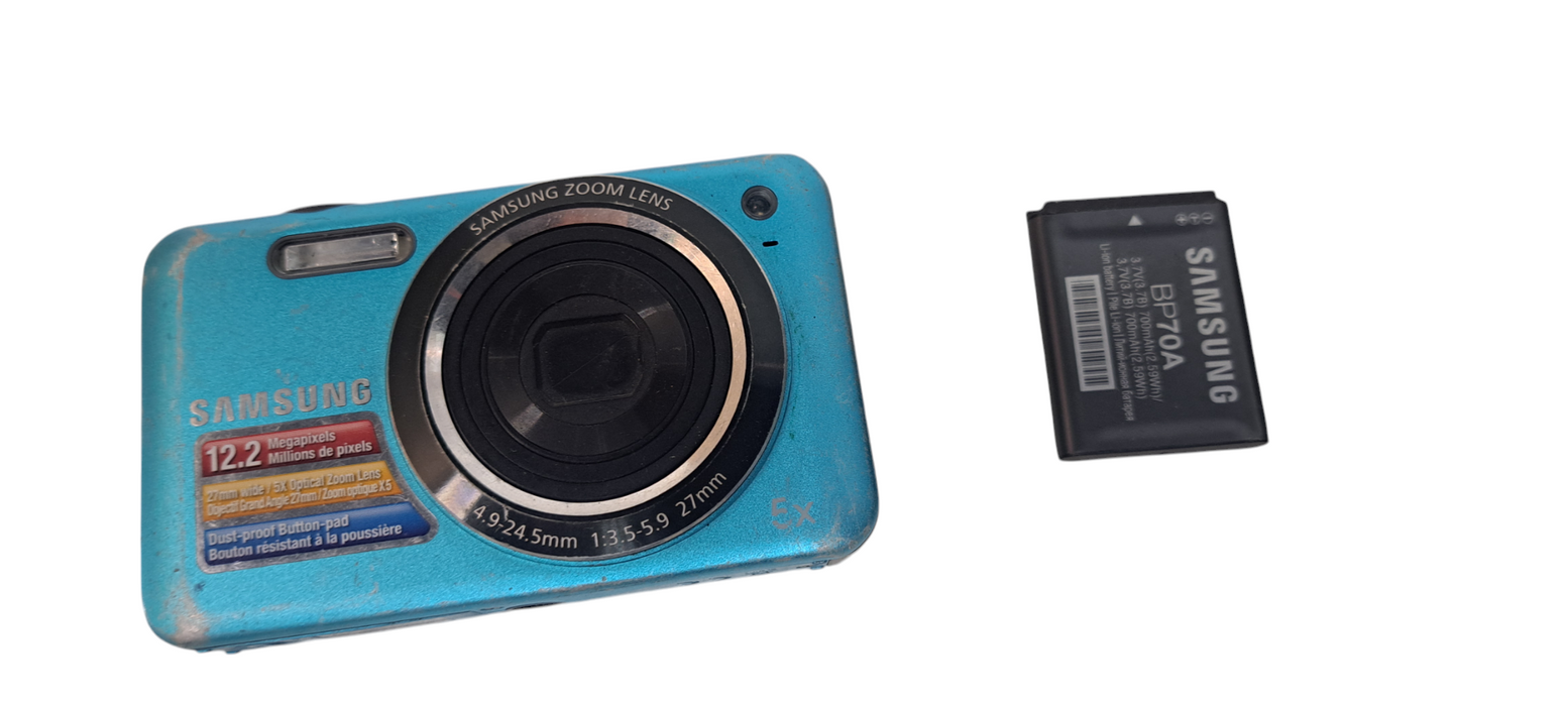 Samsung ES73 12.2MP Digital Camera With Battery