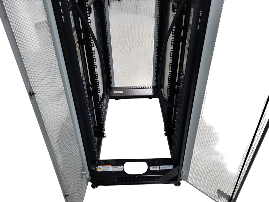 Cisco R42612 Standard  Rack RACK2-UCS2 w/ 2x Eaton Metered EMI104-10 PDU $