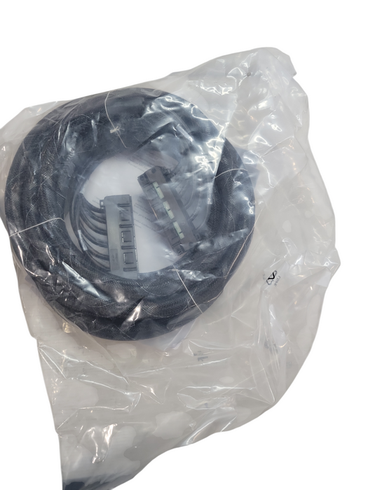 APC Data Distribution Cable, CAT6 UTP CMR 6XRJ-45 Black (6.4M) DDCC6-021 %