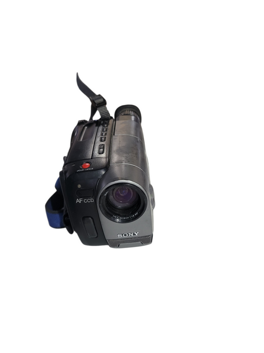 Sony CCD-TRV11 Video 8 Digital Handycam Video Camera Recorder