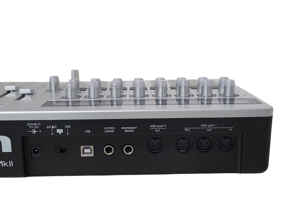Novation ZeRO SL MkII Hardware MIDI Performance Controller, READ _