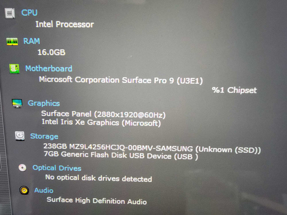 MS Surface Pro 9 2038 13" | i5-1245U 16GB RAM 256GB SSD - READ  Lap200
