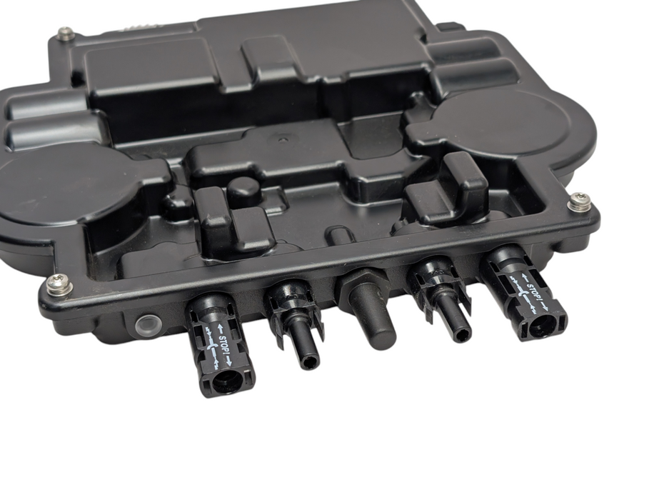 APsystems Microinverter for solar power systems Model DS3-S Please READ  Q-