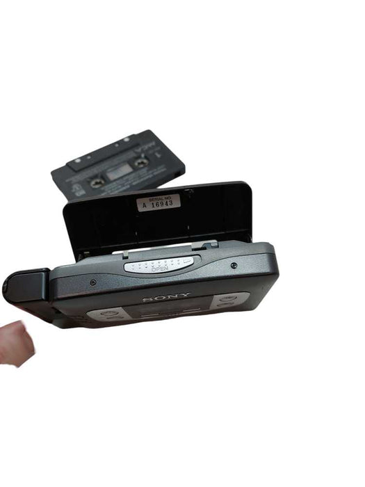 Sony Walkman Groove Model: WM-FX663 LCD Remote Control Radio Cassette Player =