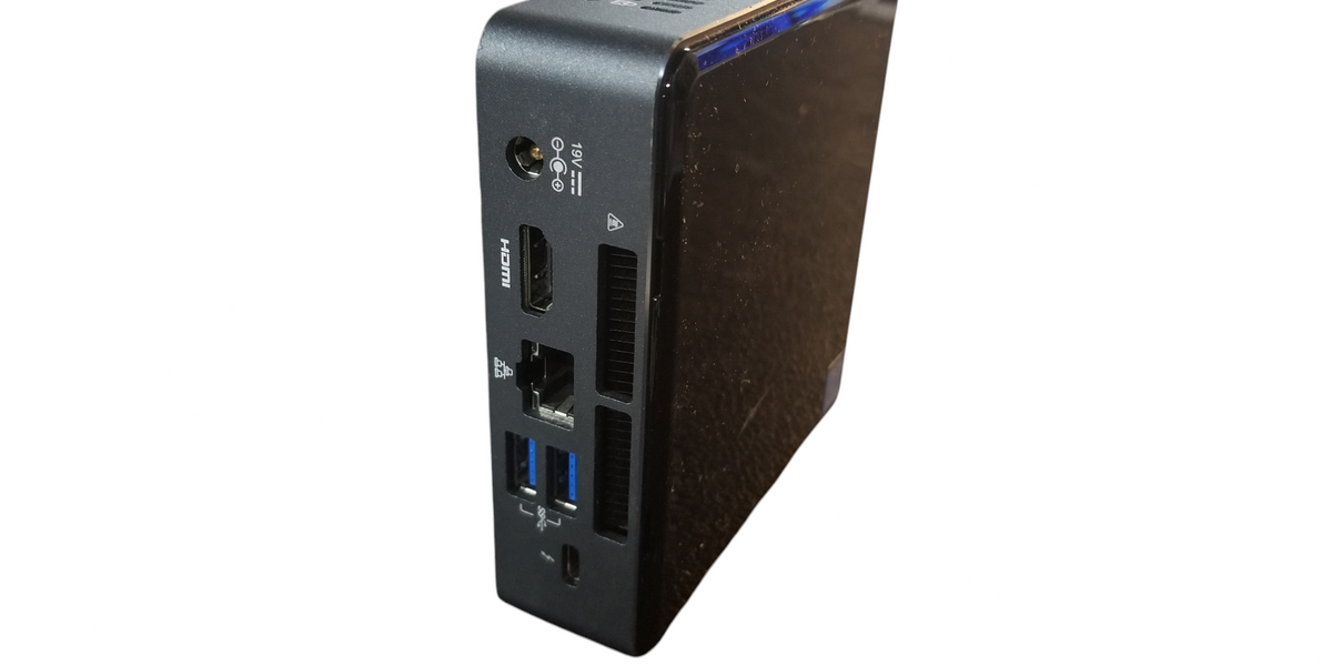 Intel Mini PC NUC NUC7i5BNB Core i5-7260U @2.20GHz 8GB DDR4 RAM