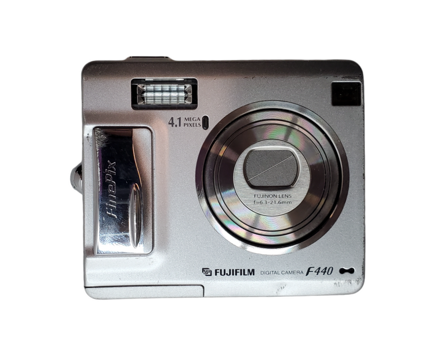 FujiFilm FinePix F440 | 4.1MP Digital Camera | *READ*