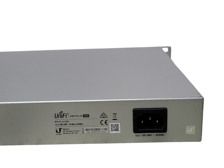 Ubiquiti Networks UniFi US-24-250W 24-Port Switch, READ _
