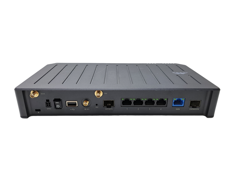 Cradlepoint E300 Series Enterprise Router w/ Antennas & PWR | E300-C4D Q