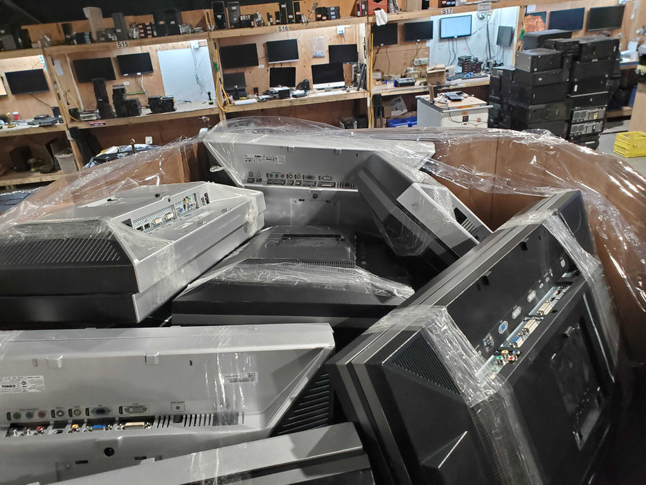 Lot of 112x  24" Assorted Brand/Model Monitors (MS24-87)