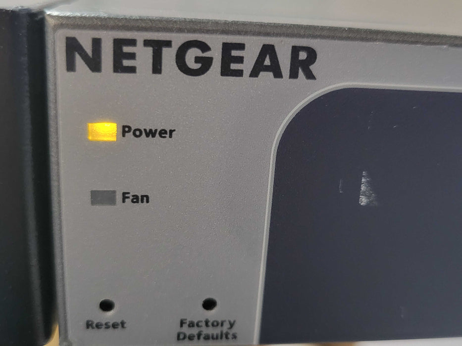 NETGEAR 12-Port 10GbE Smart Switch XS712T 12x 10GbE RJ45 2x SFP+ _