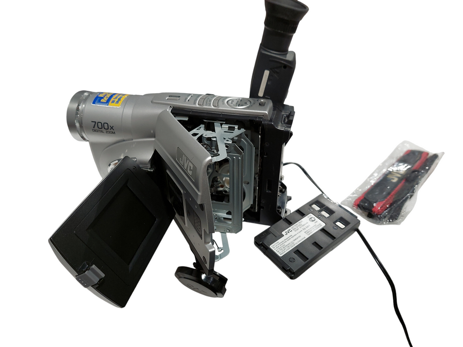 JVC Compact VHS Camcorder Model: GR-SXM260U  700 Zoom  =