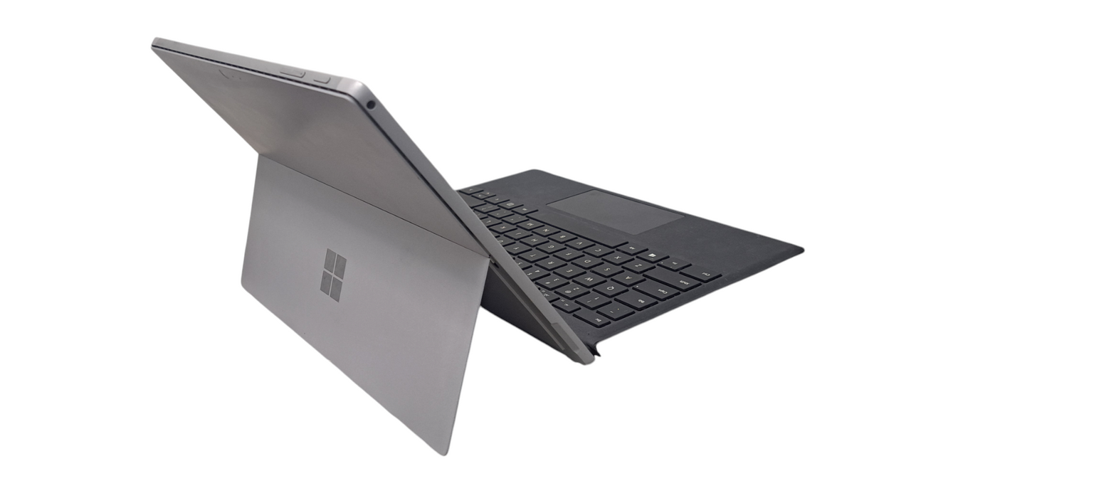 Microsoft Surface Pro 1796| i5-7300U|8GB RAM|250GB SSD| READ !