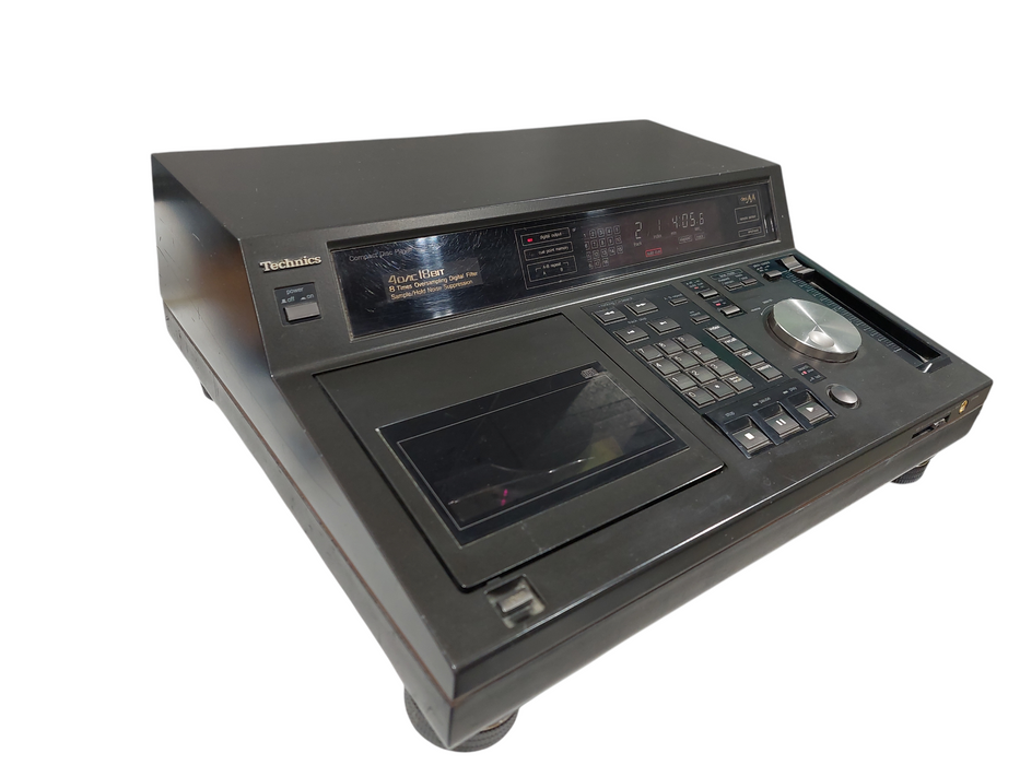 Technics Compact Disc Player Model: SL-P1300 Class AA  =
