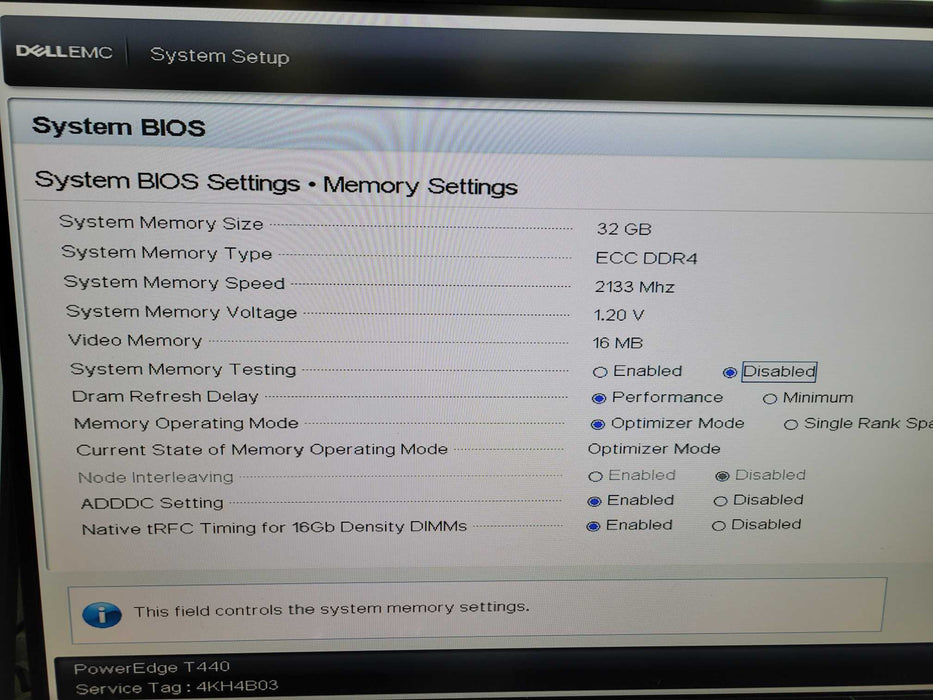 Dell PowerEdge T440 - Xeon Bronze 3104 32GB DDR4 5x4TB HDD PERC H730P 2x495 %