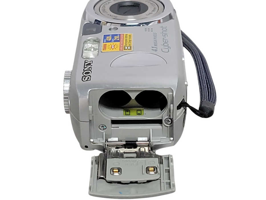 Sony Cyber-shot DSC-P73 4MP Digital Camera, No battery/SD Card, READ _