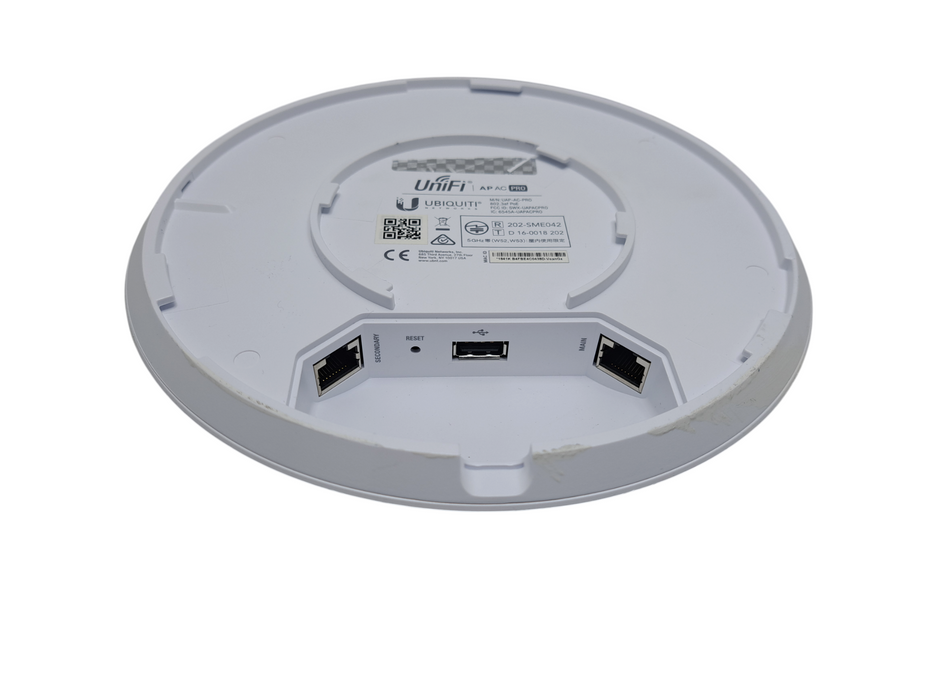Ubiquiti Networks UAP-AC-PRO 1300Mbps Wireless Access Point w/ Bracket )