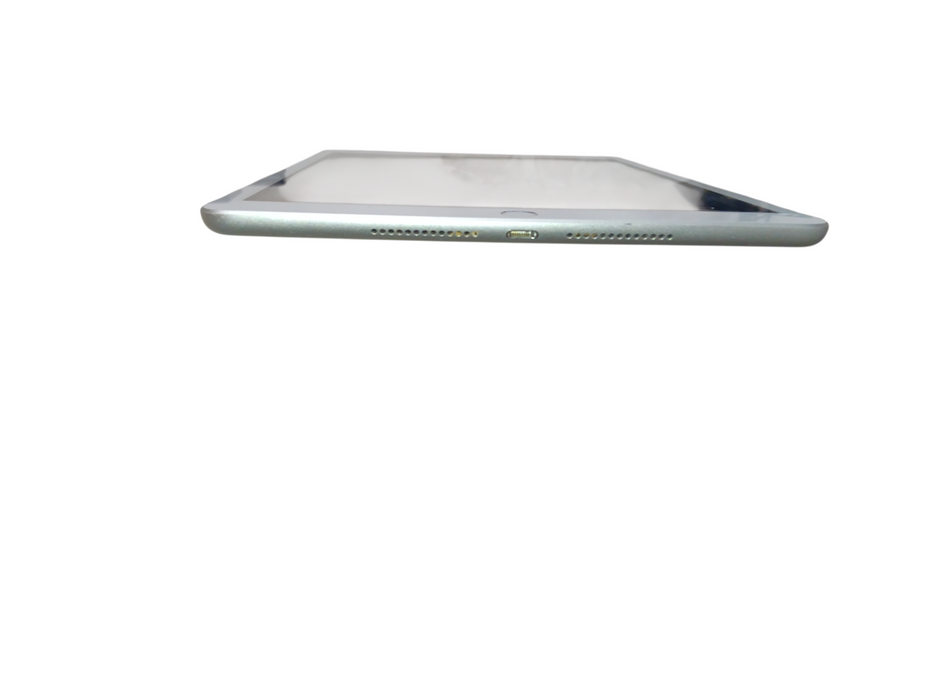 Apple iPad 7th Gen - 32GB - Silver [A2197]