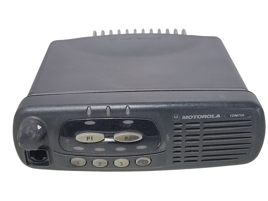 Motorola CDM750 AAM25RHC9AA1AN 403-470MHz 1-25W UHF Mobile radio, READ _