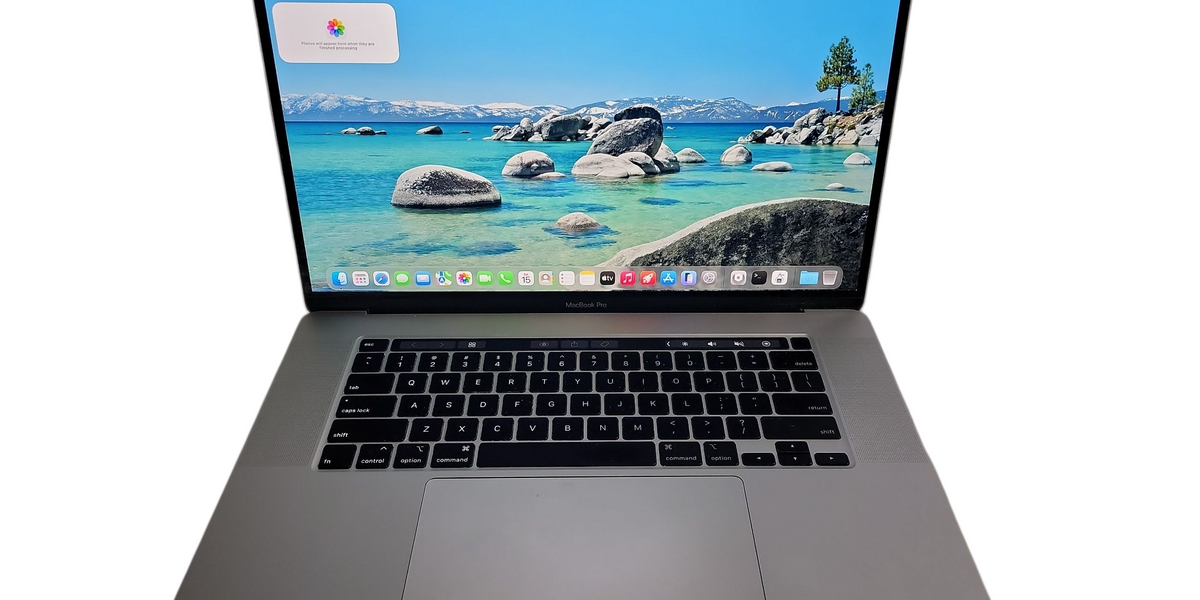 【即日発送】Macbook PRO 2019 core i7 SSD500GB 即日発送】Macbook PRO 2019 core i7 SSD500GB