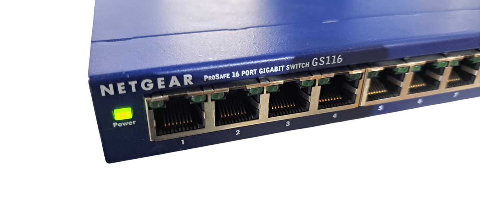 NETGEAR GS116 16-Port Ethernet Switch with ADAPTER