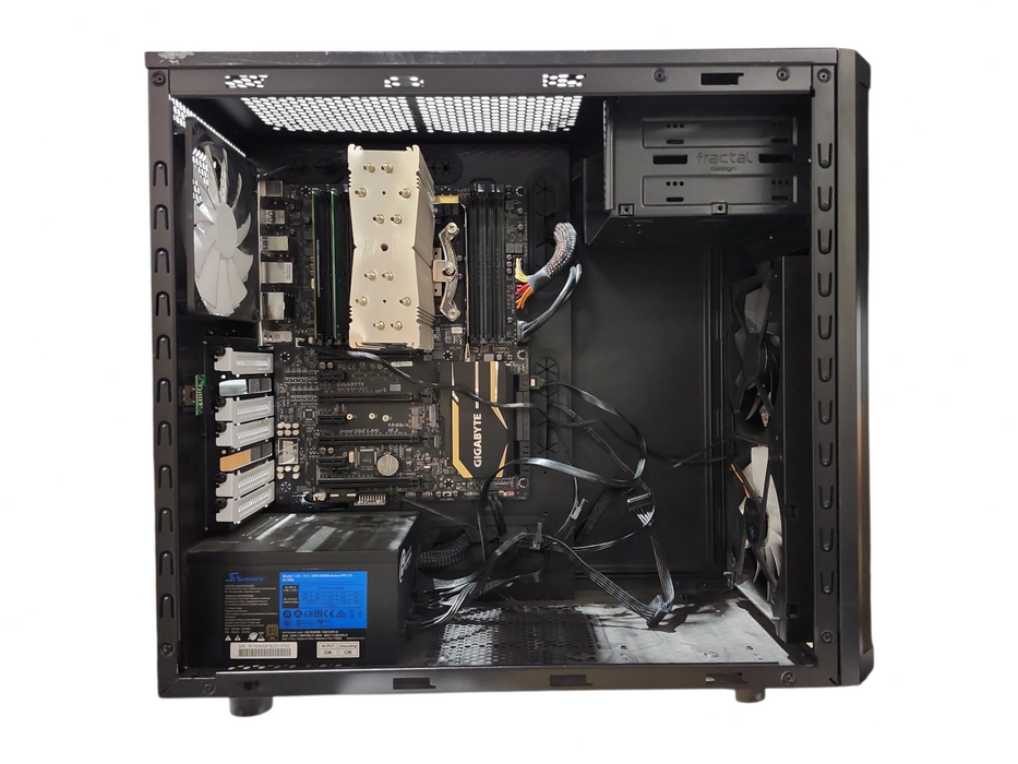 Custom PC, GIGABYTE X99-SLI, i7-5960X 3.00GHz, 16GB DDR4, No HDD, 550W