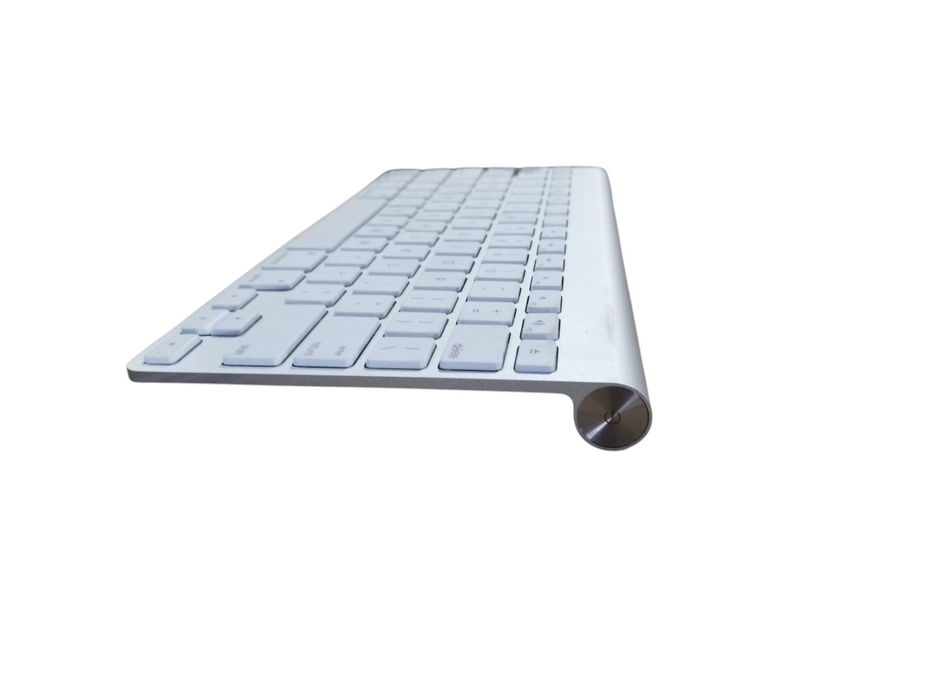 Apple A1314 Wireless Keyboard with Bluetooth  Q
