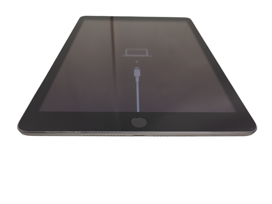 Apple iPad 5th Generation Wi-Fi A1822 READ $