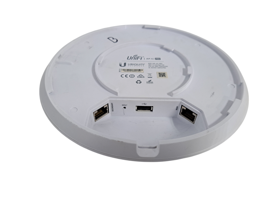 Ubiquiti Networks UAP-AC-PRO 1300Mbps Wireless Access Point )