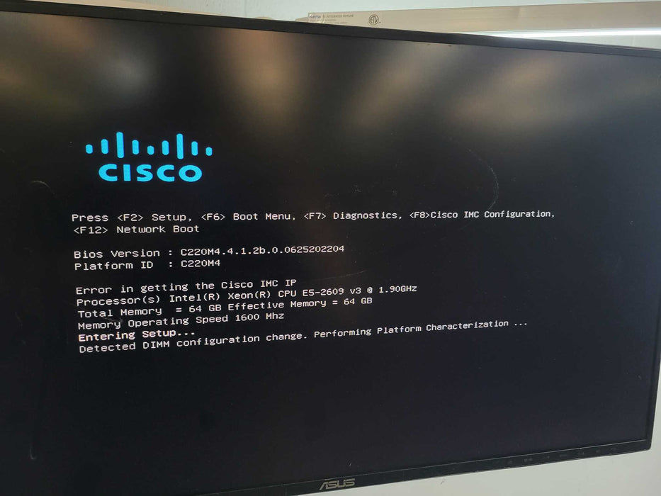 Cisco UCS C220 M4 - 2x Xeon E5-2609 v3 64GB DDR4 AVAGO 12G MR 2x770W PSU 1U Server