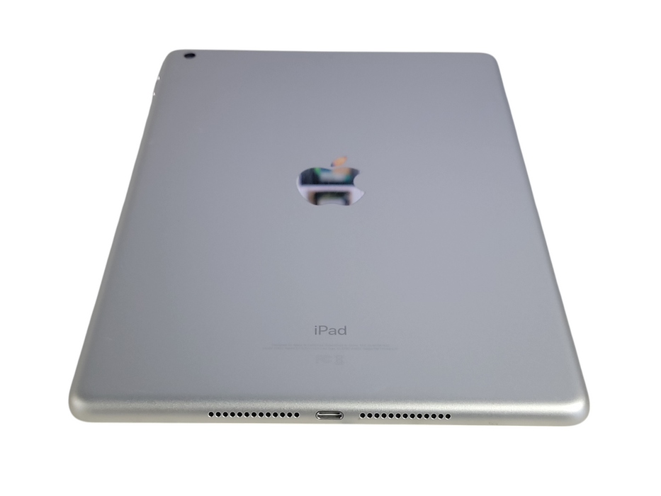 Apple iPad 5th Gen - 128GB - Silver [A1822] (
