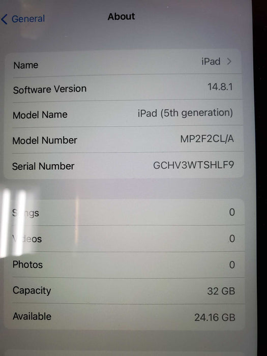 Apple iPad (5th Gen - 2017) 32GB Space Gray A1822