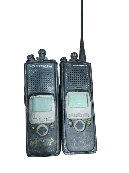 MOTOROLA XTS 500 UHF 380–470MHz ASTRO DIGITAL ANALOG TWO-WAY